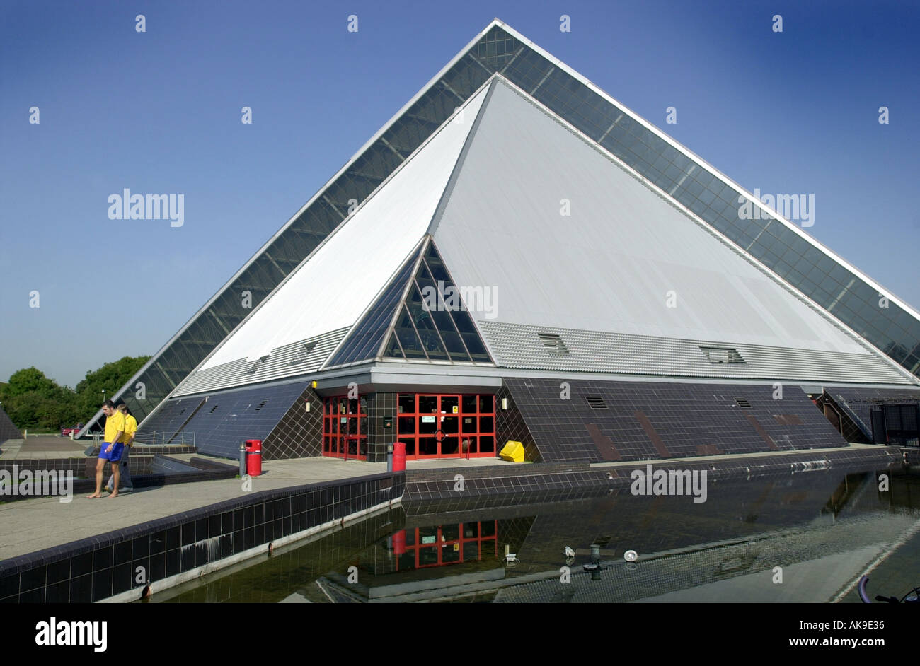 Oasis Beach pool in Bedford UK Stock Photo Alamy