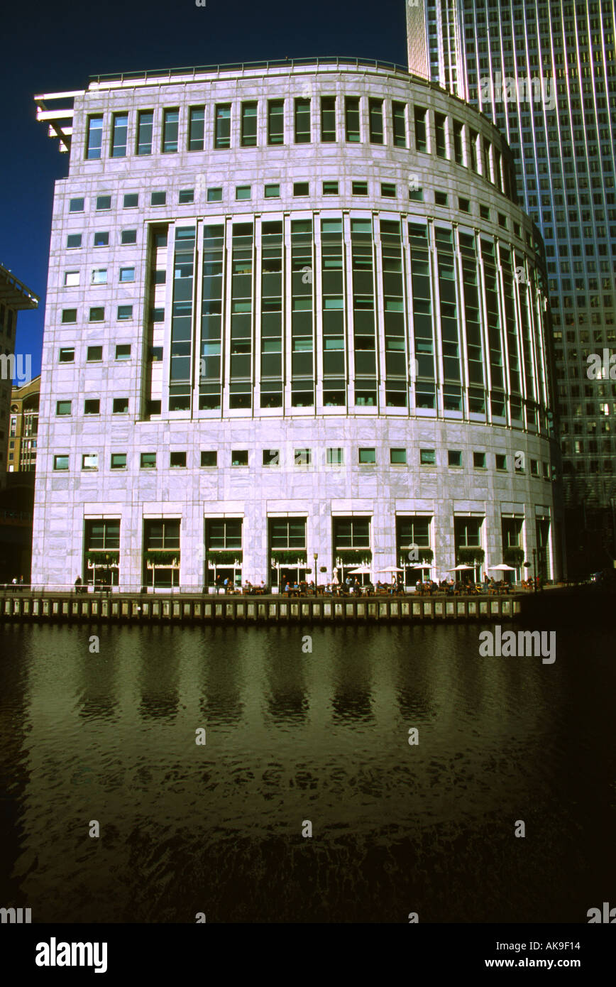 30 The South Colonnade - Canary Wharf - London Stock Photo