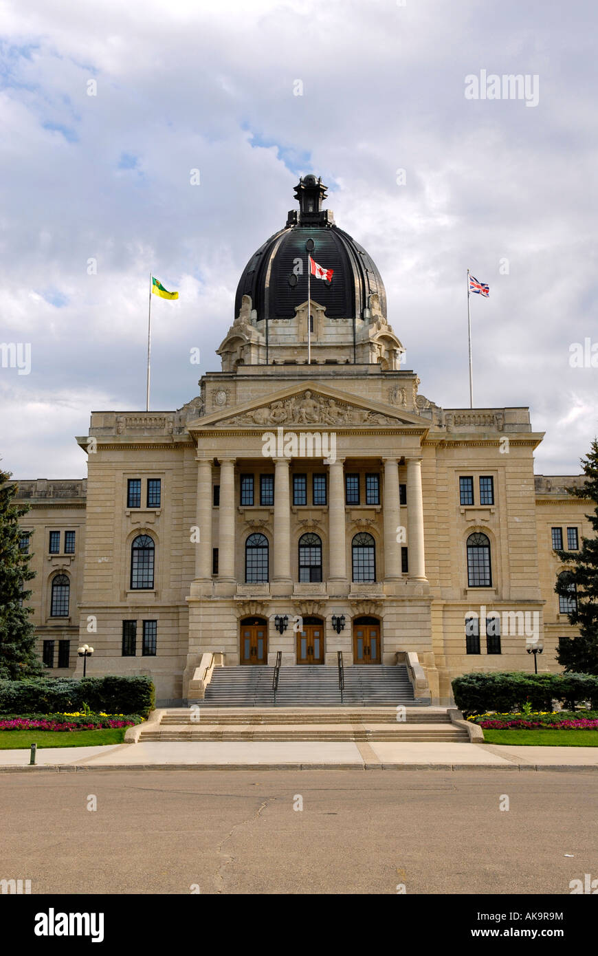 Saskatchewan leaders debate hi-res stock photography and images - Alamy
