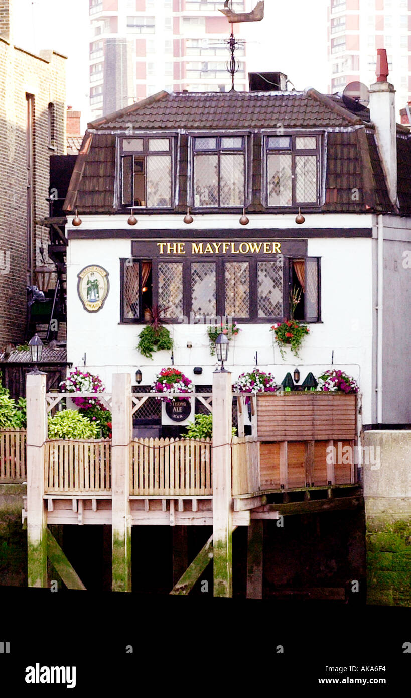 The famous Mayflower Pub on the Thames Stock Photo Alamy