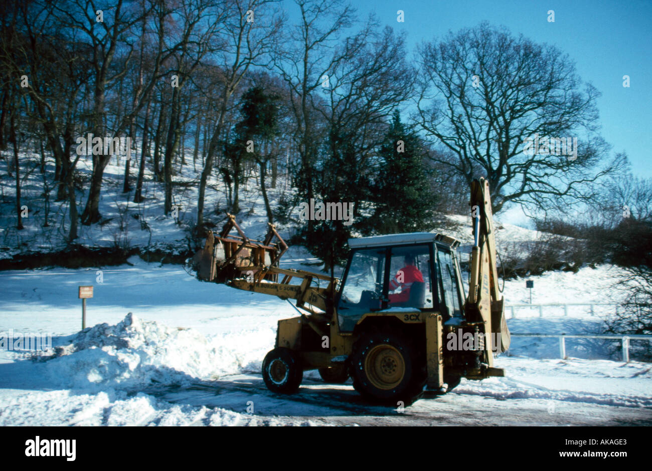 JCB Skid Shovel Snow clearing Hutton Le Hole North Yorkshire Stock Photo