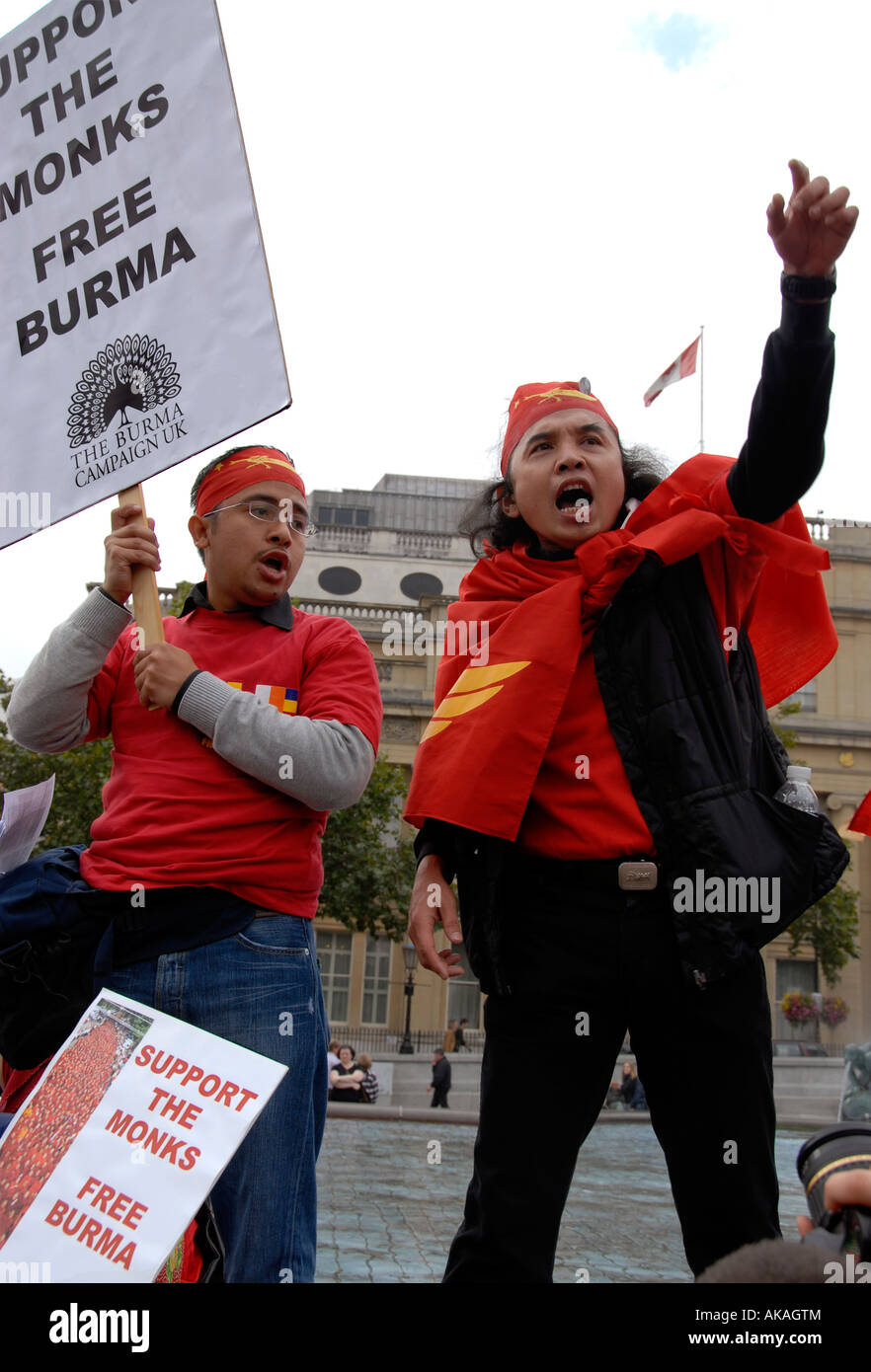 protesters & monks march through central London to support Burmese pro-democracy movement Oct 6 2007 Stock Photo