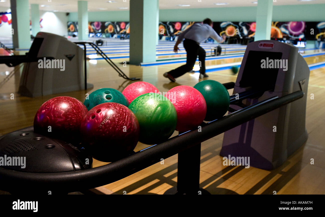 Bowling alley uk hires stock photography and images Alamy