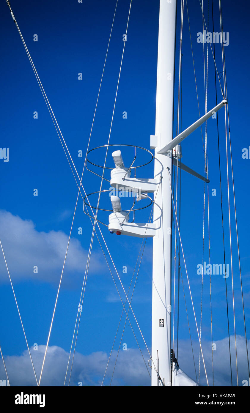 Radar on mast hi-res stock photography and images - Alamy