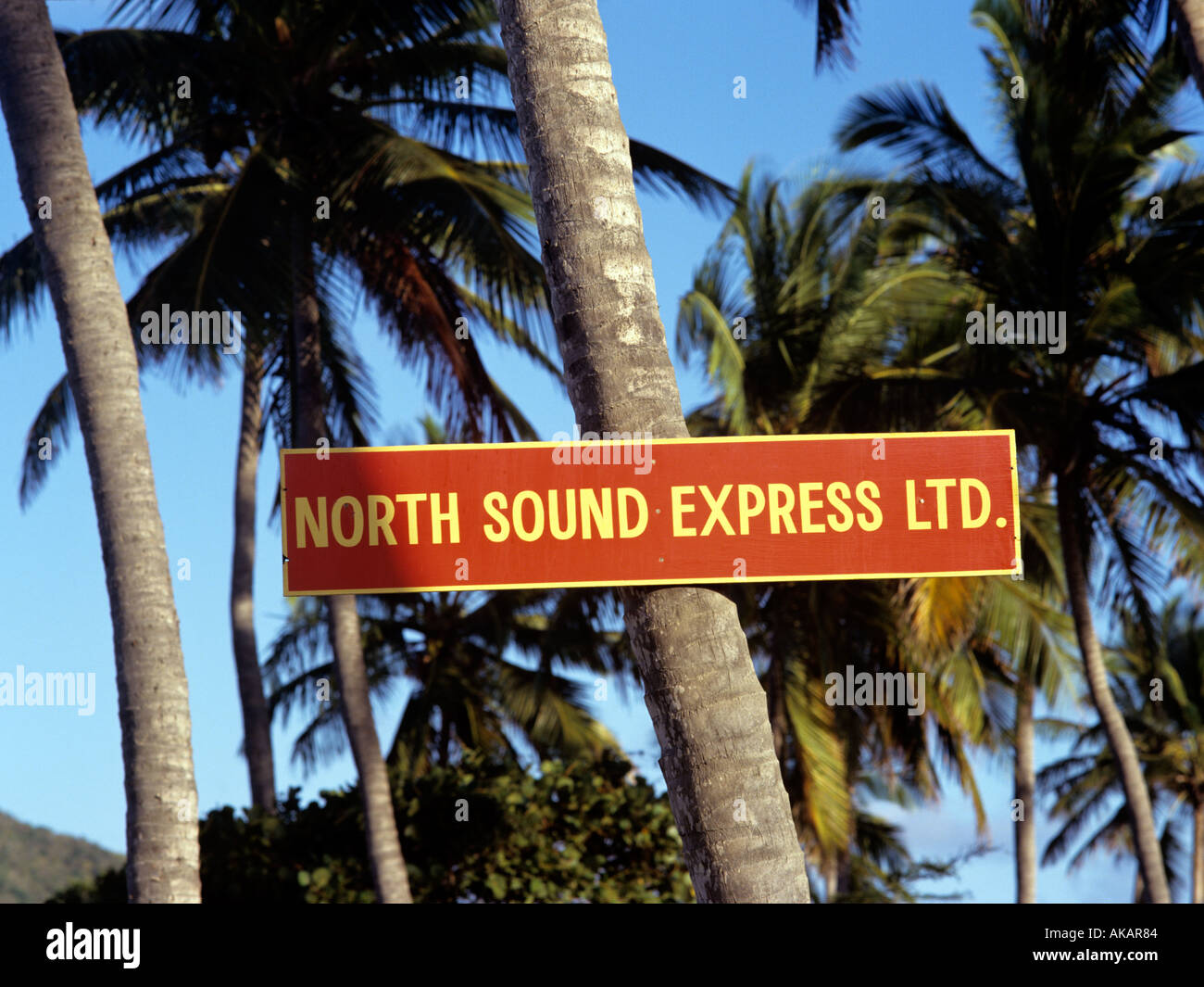 Sign attached to tree hi-res stock photography and images - Alamy