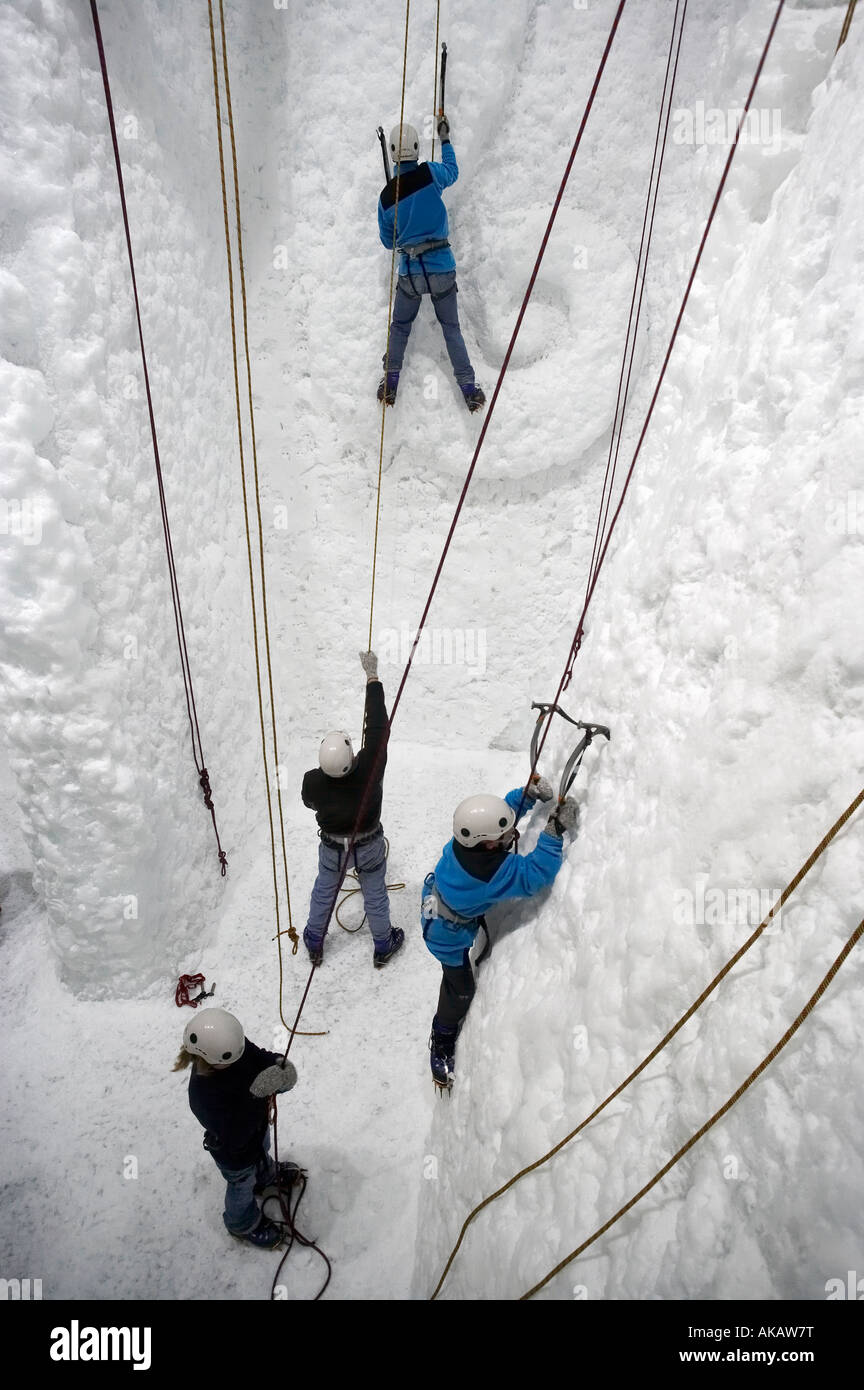 Ice axes and climbing rope hi-res stock photography and images - Alamy