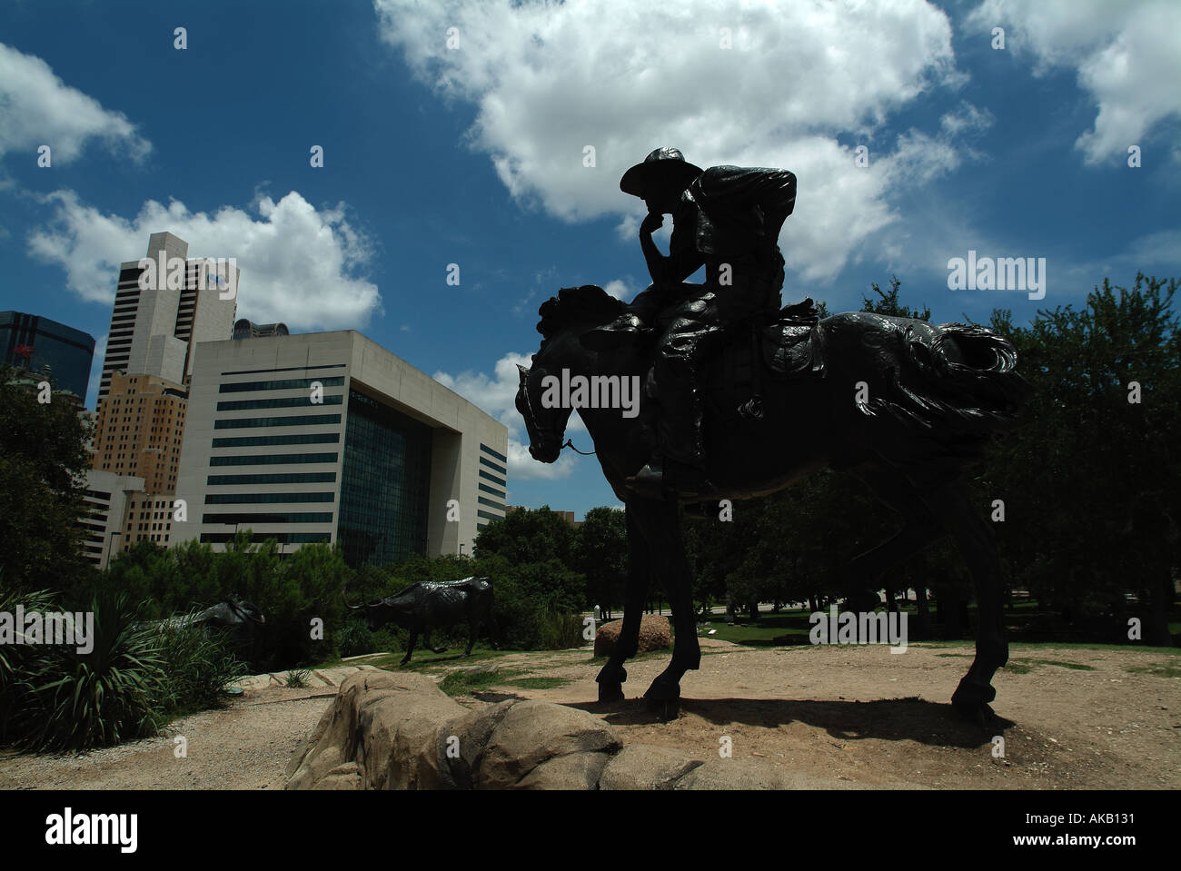 Statue in dallas downtown texas hires stock photography and images Alamy