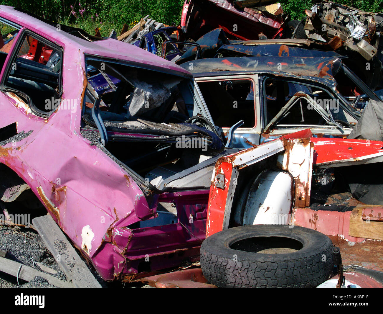 Junkyard hi-res stock photography and images - Alamy