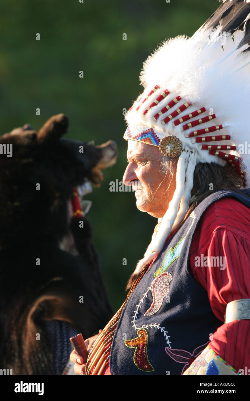 Native American at a reenactment in Wisconsin Stock Photo Alamy