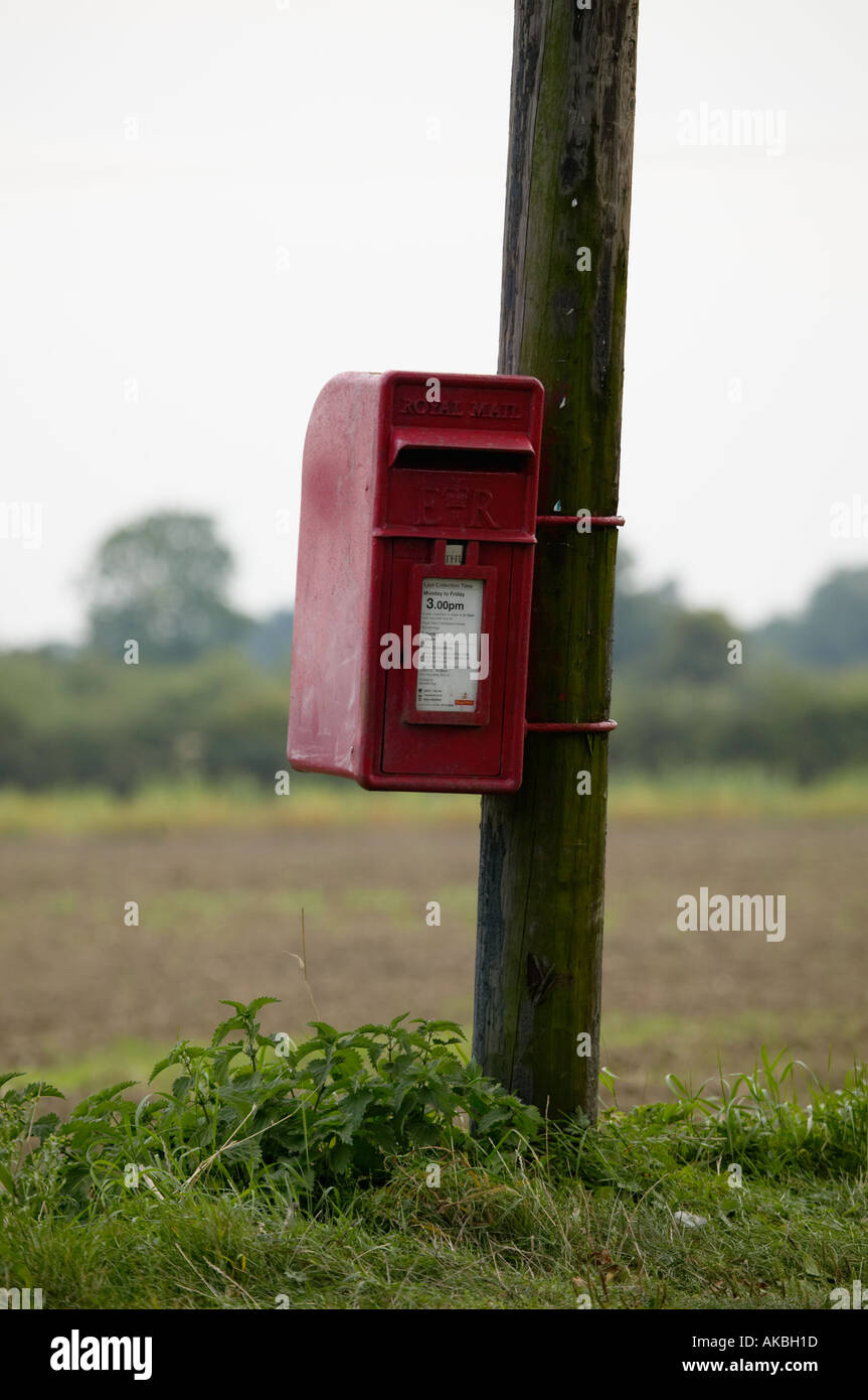 Rural letterbox hires stock photography and images Alamy