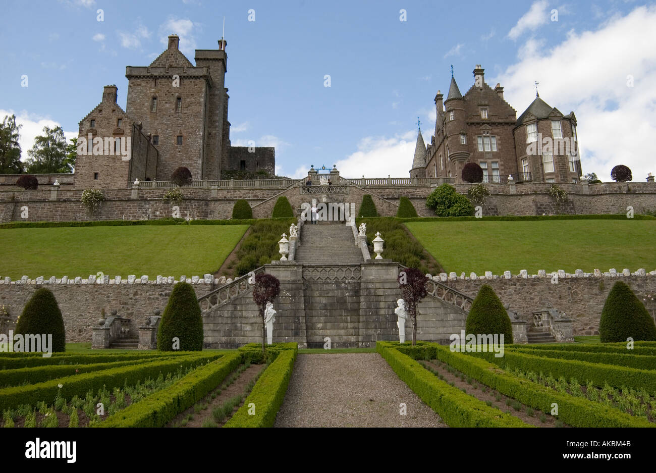 Drummond Castle and Castle gardens Crieff Perthshire Stock Photo Alamy