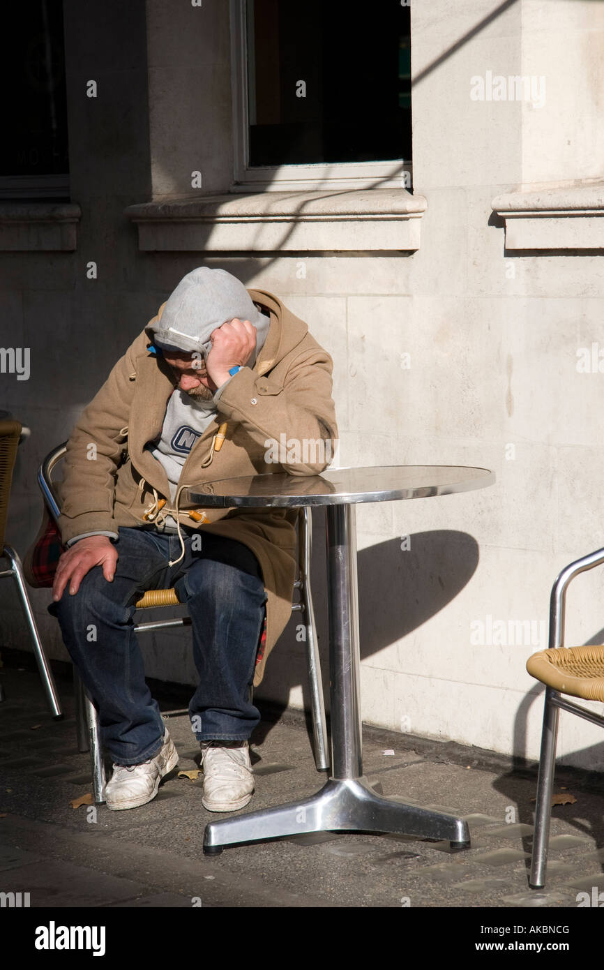 Drunk man hi-res stock photography and images - Alamy