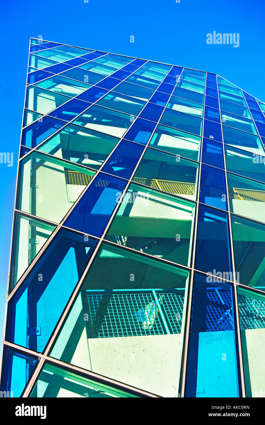 BUILDING,, CITY,, EXTERIOR,, FAÇADE,, IN, A, ROW,, SKYSCRAPER,, WINDOWS