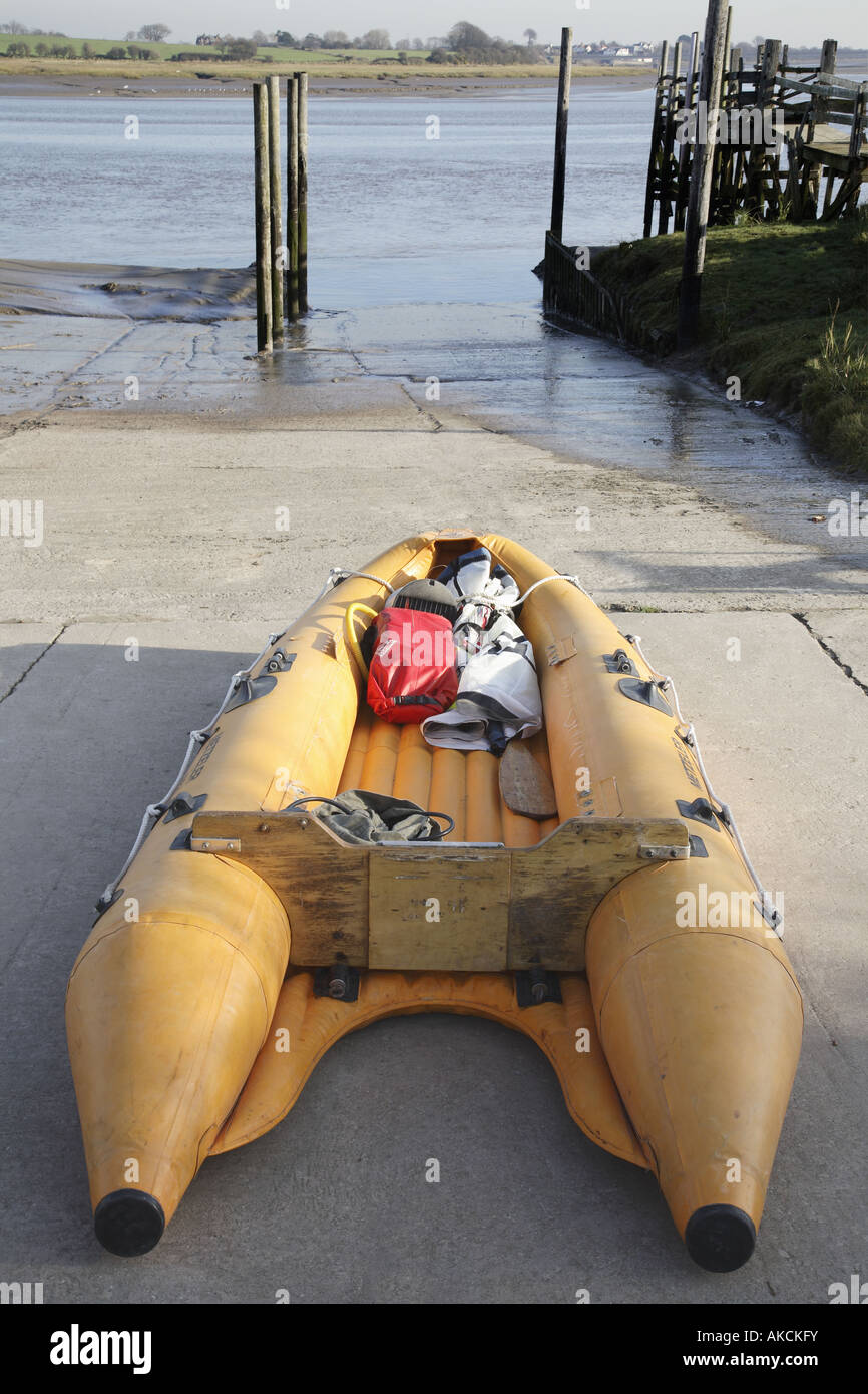 Survival inflatable boat hi-res stock photography and images - Page 3 -  Alamy