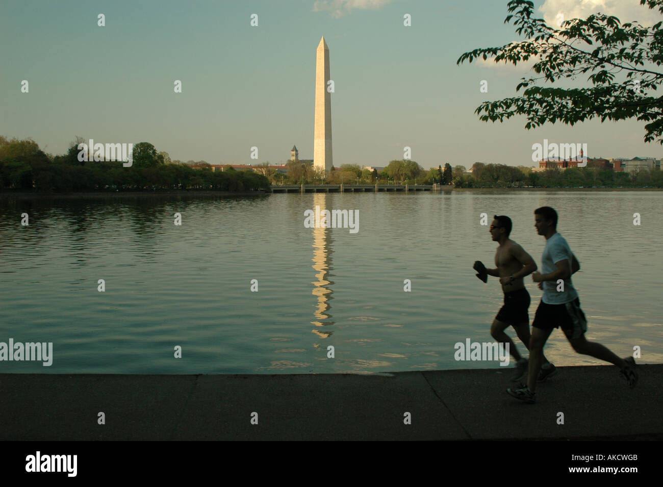 monument joggers