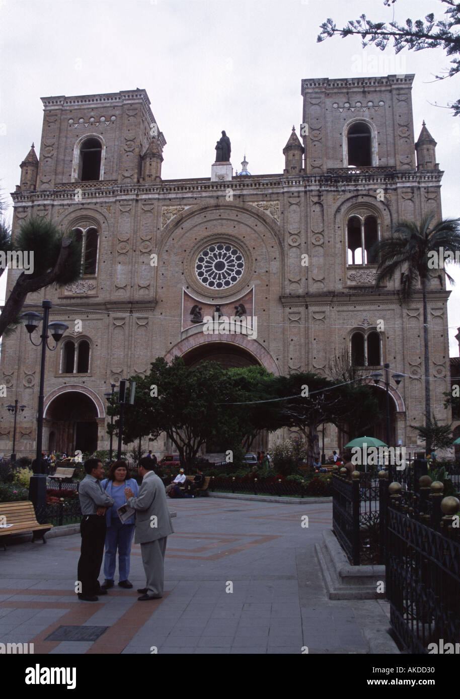 Old Cathedral Parque Abdón Calderón Cuenca Ecuador Stock Photo - Alamy
