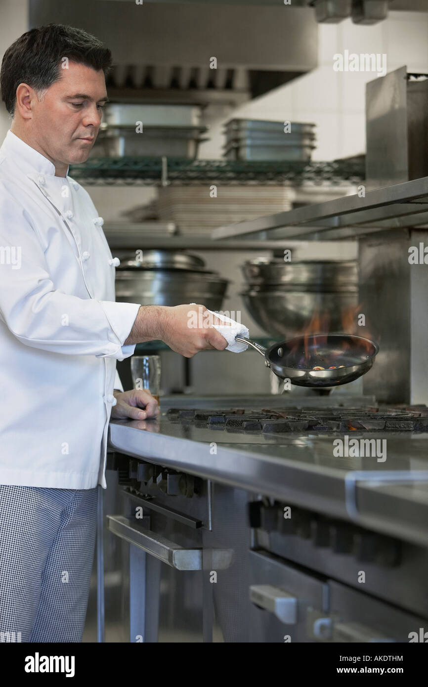 Person using frying pan hi-res stock photography and images - Alamy