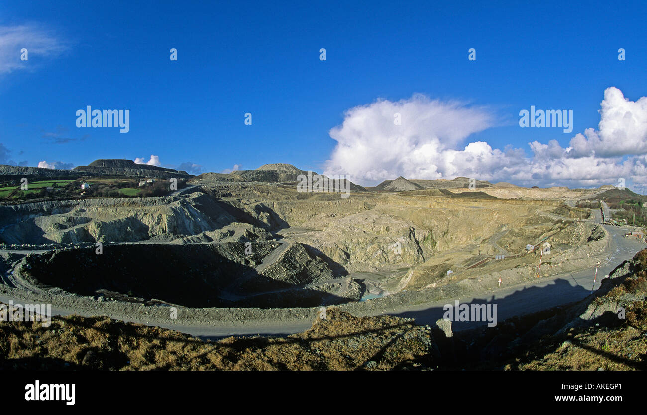 Wheal Martyn China Clay mine near St Austell Cornwall Stock Photo Alamy