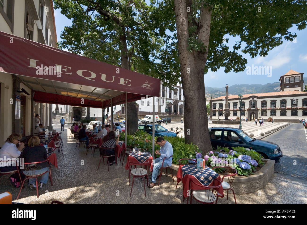 Cafe in the Praca do Municipio (Main Square), Funchal, Madeira, Portugal Stock Photo