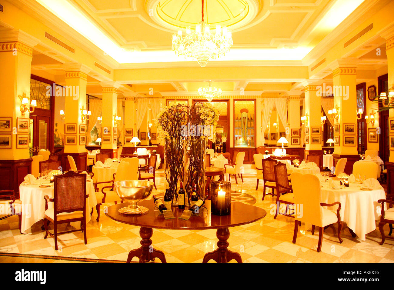 the dining room restaurant delhi