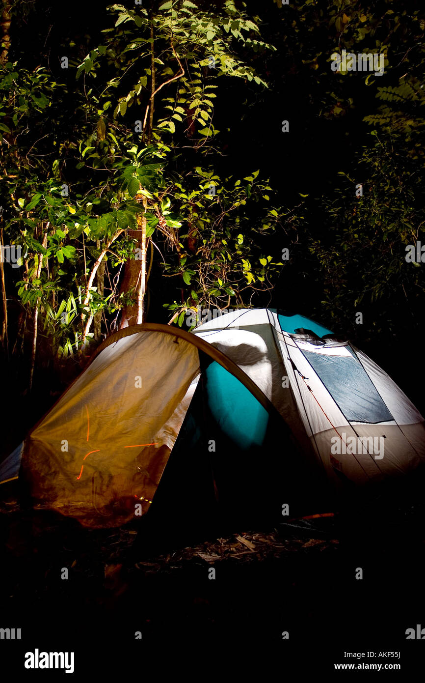 Pitch a tent hi-res stock photography and images - Page 11 - Alamy