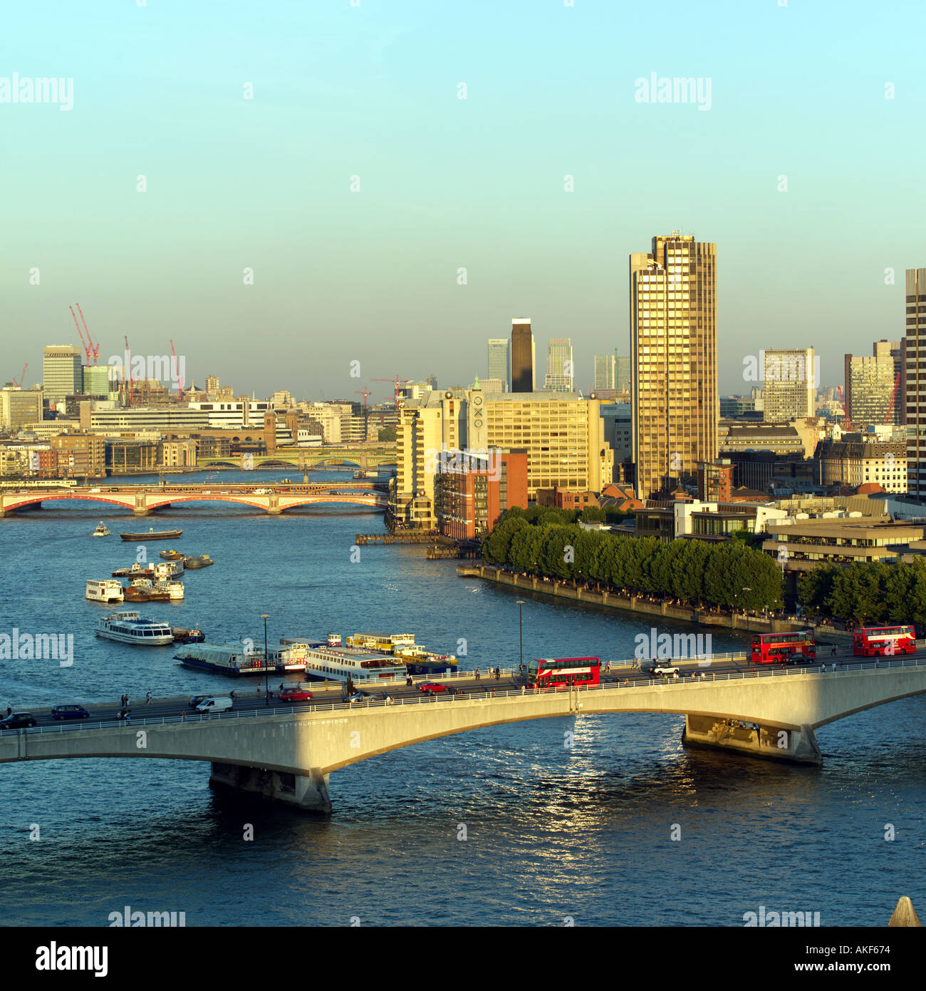 South london thames hi-res stock photography and images - Alamy