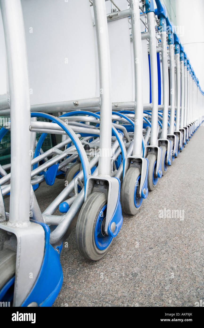 Airport Luggage Carts High Resolution Stock Photography and Images Alamy