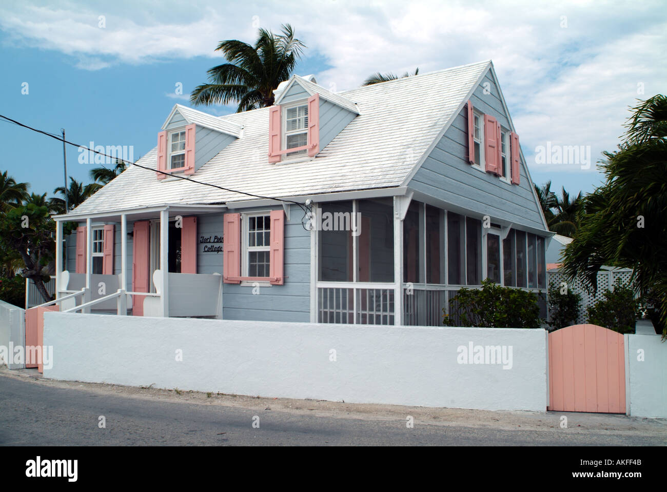Clapboard house Bahamas Stock Photo Alamy