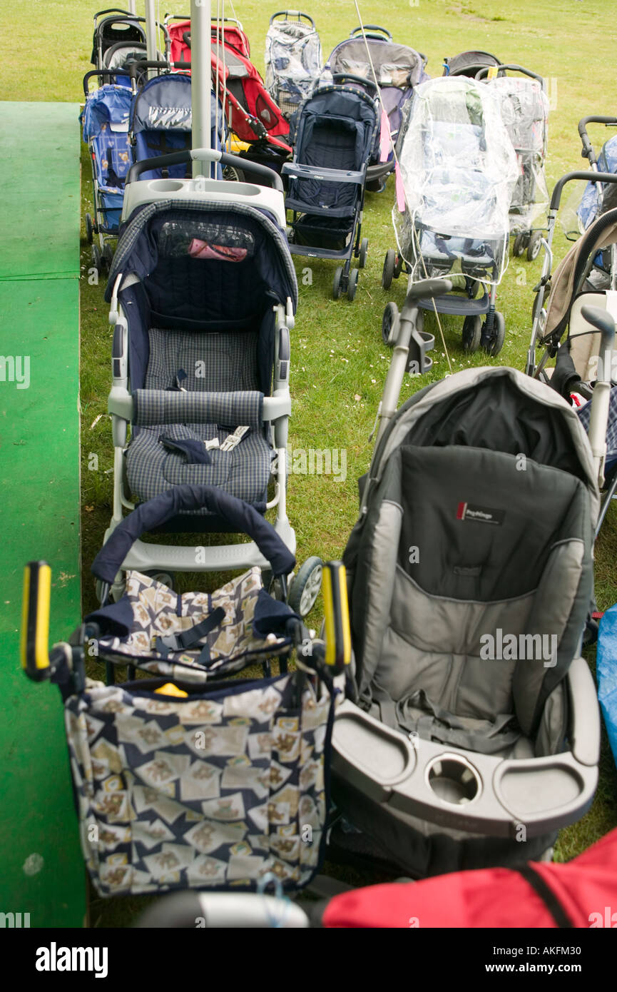 Childs pram hires stock photography and images Alamy