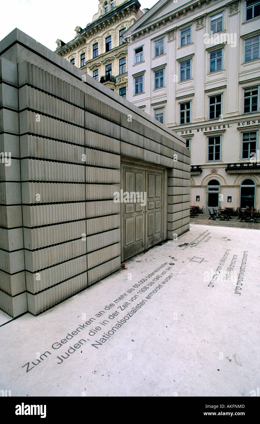Österreich, Wien, Judenplatz, Holocaust-Denkmal, vom Briten Rachel Whiteread entworfen Stock Photo