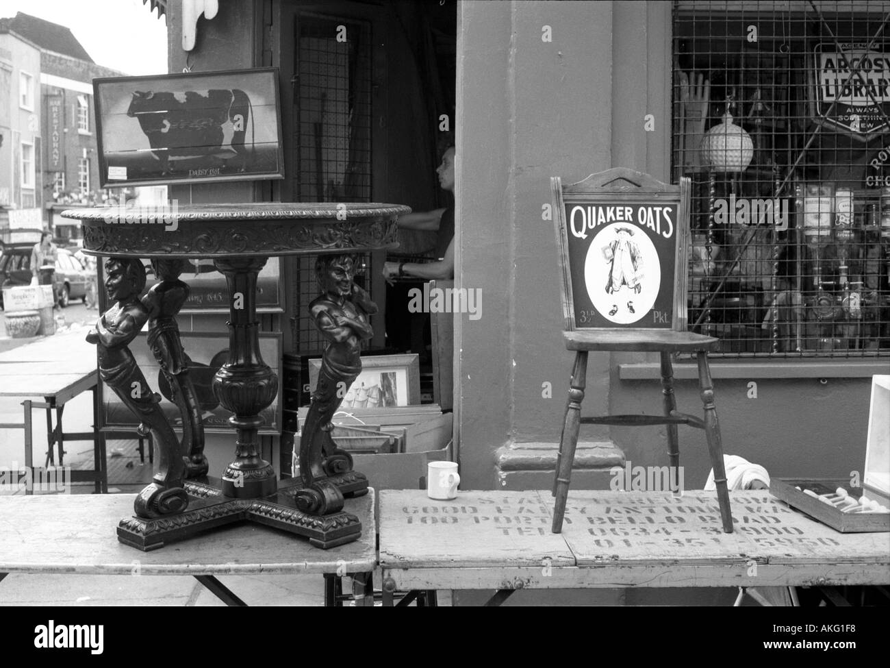 Antiques shop Notting Hill London Stock Photo Alamy