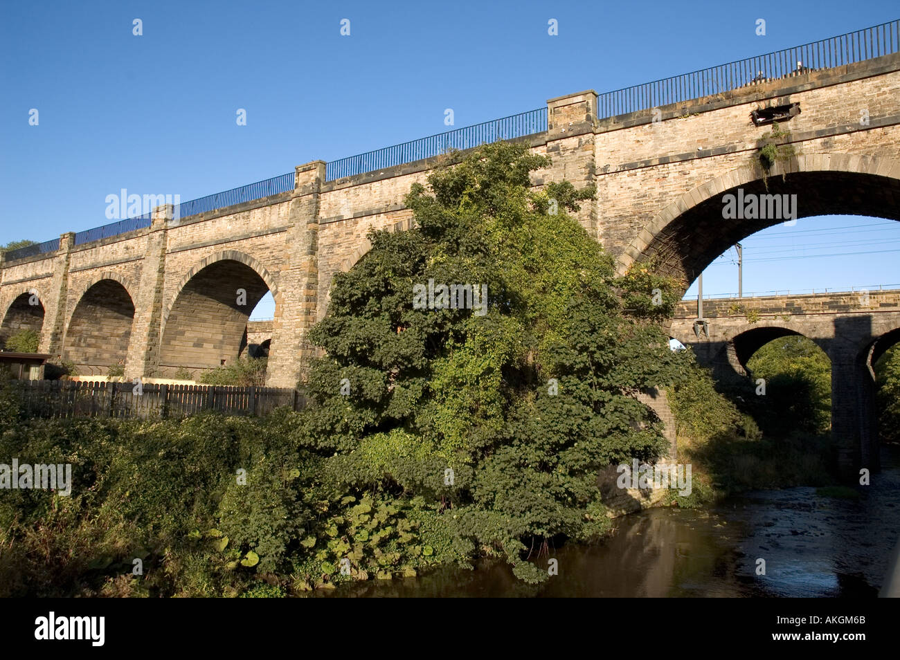 Slateford Aqueduct which takes the Union Canal over the Water of Leith Edinburgh Scotland Stock Photo