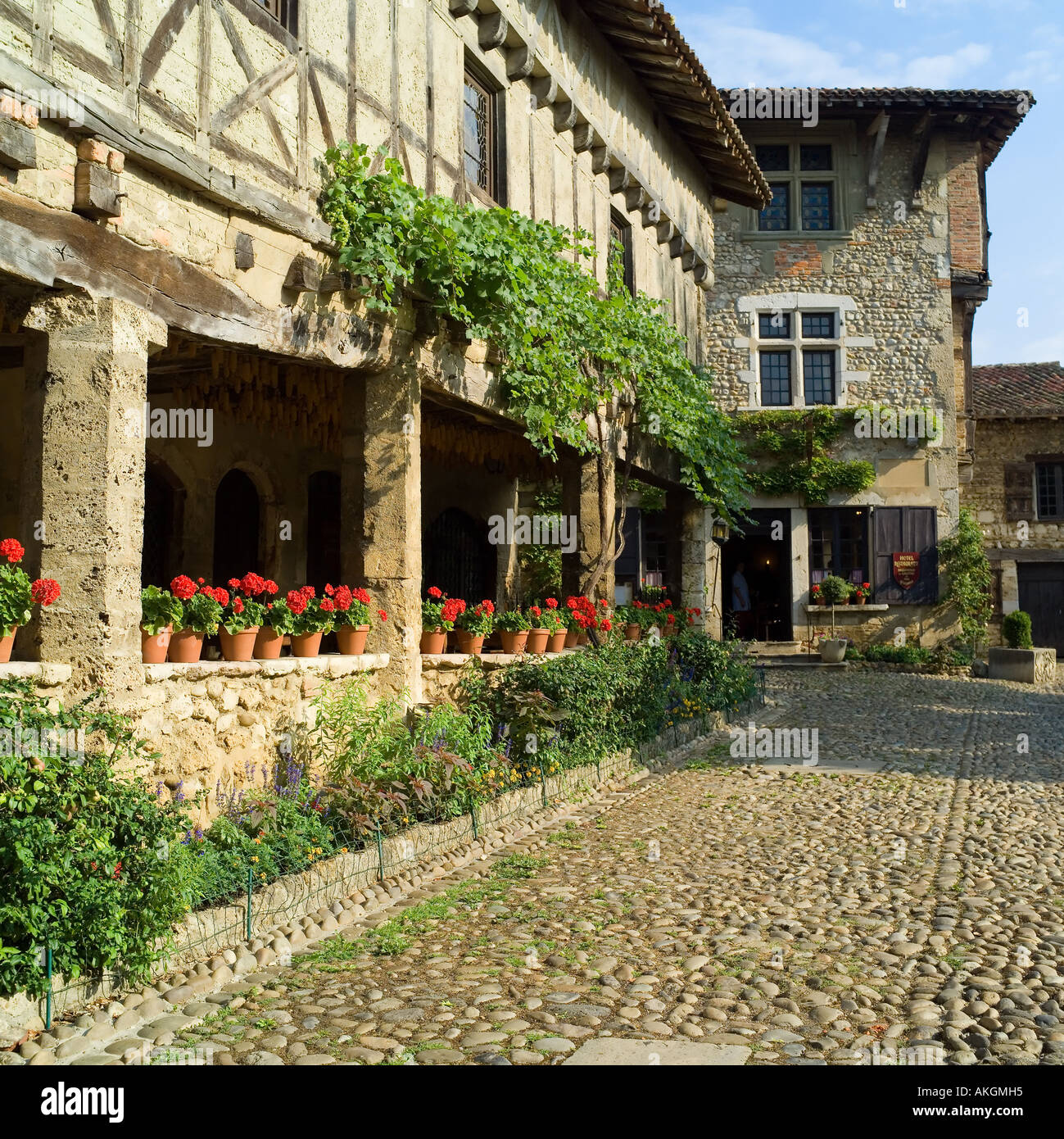 Place de la Halle square, place du Tilleul, cobbled street, red ...