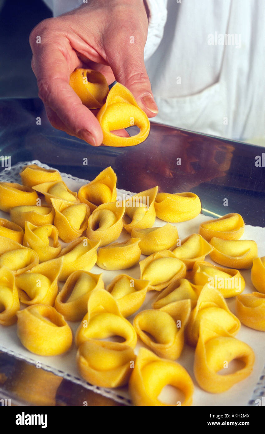 Tortellini pasta, La sfogliatella shop, Bologna, Emilia Romagna, Italy  Stock Photo - Alamy