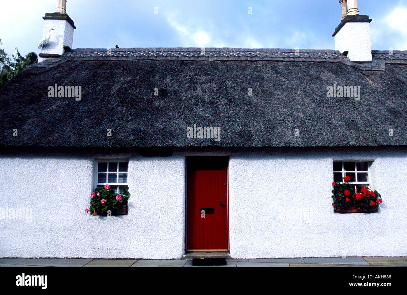 Original thatched village house in Glamis Angus Scotland Stock Photo