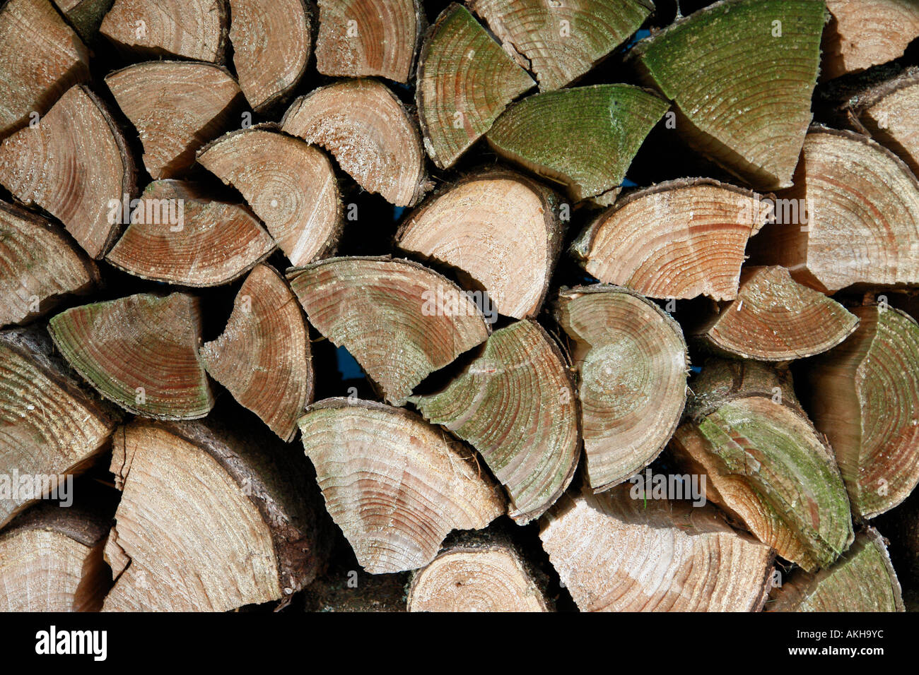 pile stack of wood firewood Stock Photo - Alamy