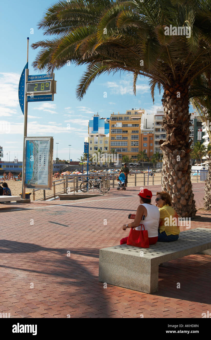 digital temperature display on Playa de Las Canteras in Las Palmas, Gran  Canaria, Canary islands Stock Photo - Alamy