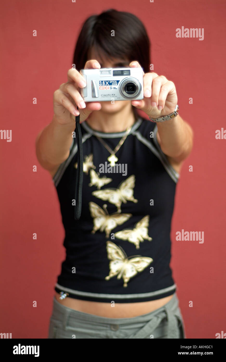 Using a compact camera hi-res stock photography and images - Alamy