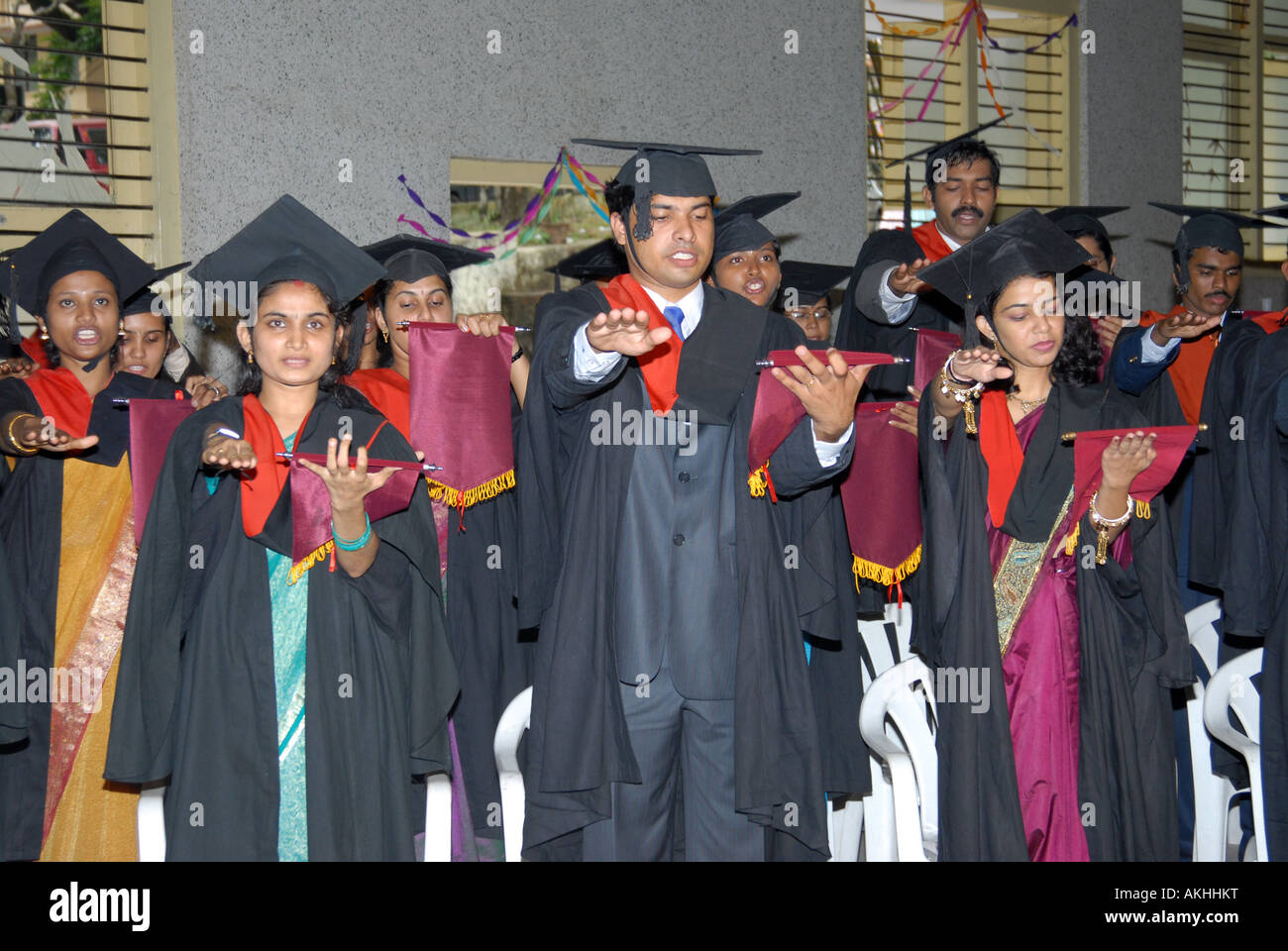 Graduation gown india hi-res stock photography and images - Alamy