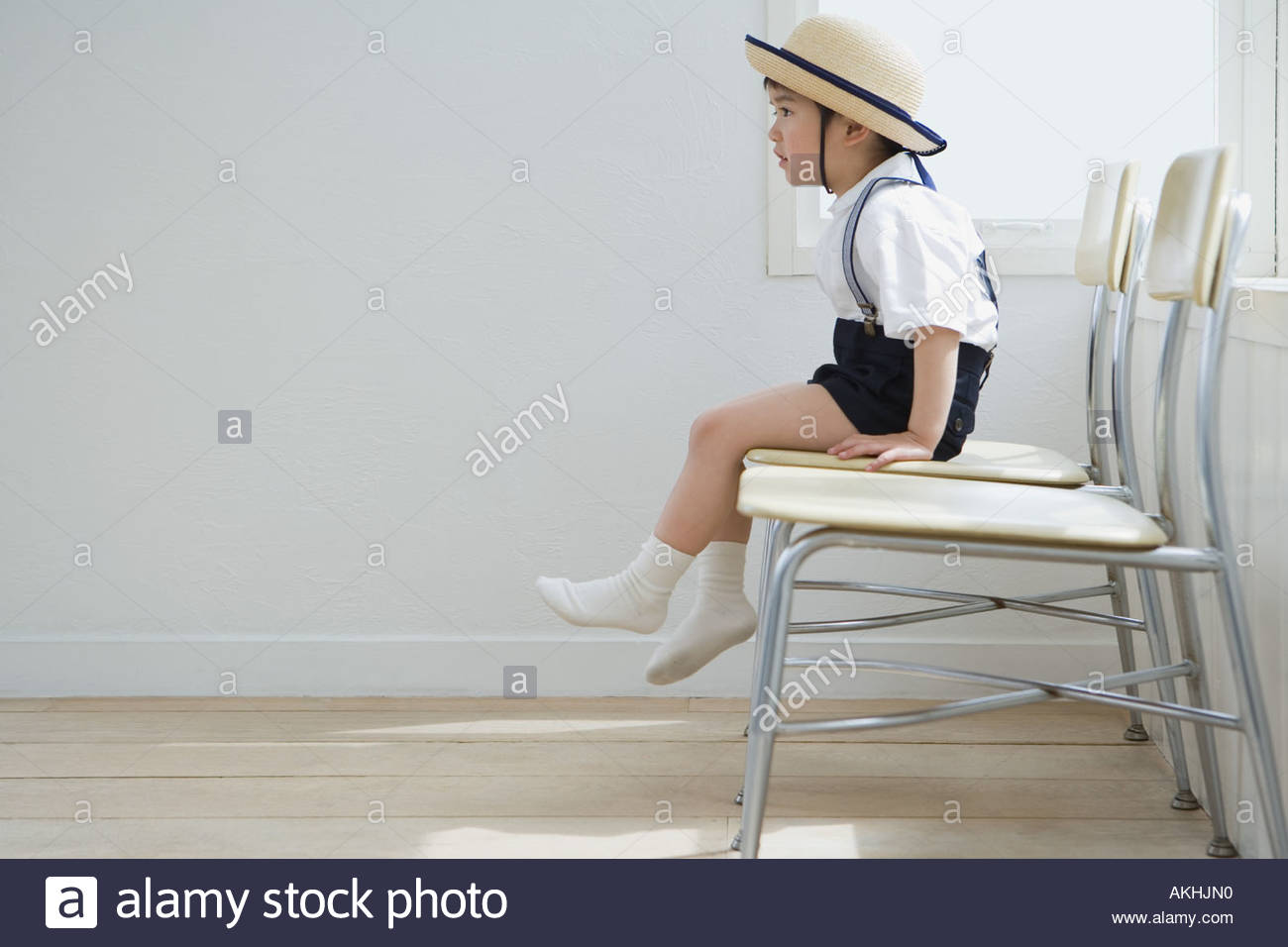 Japanese Boys Uniform Stock Photos & Japanese Boys Uniform Stock Images