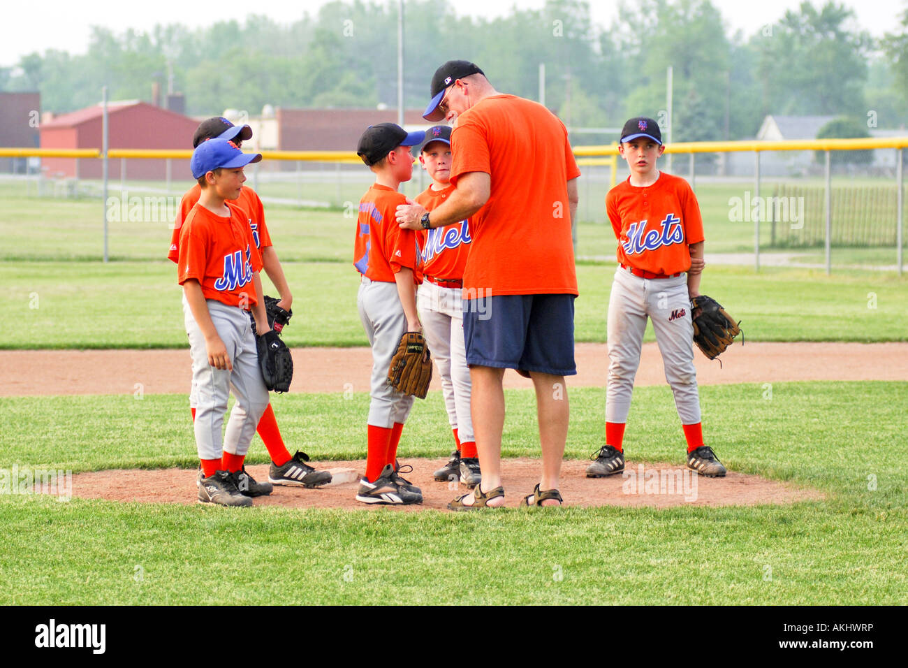 Coach pep talk team hires stock photography and images Alamy