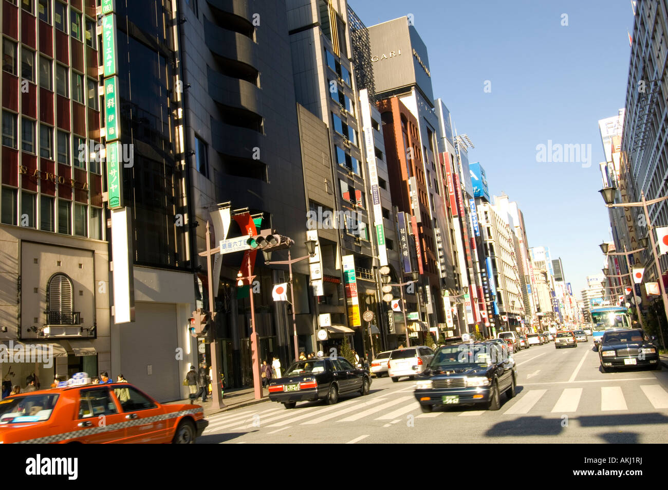 Shopping in Ginza Tokyo Japan Stock Photo - Alamy
