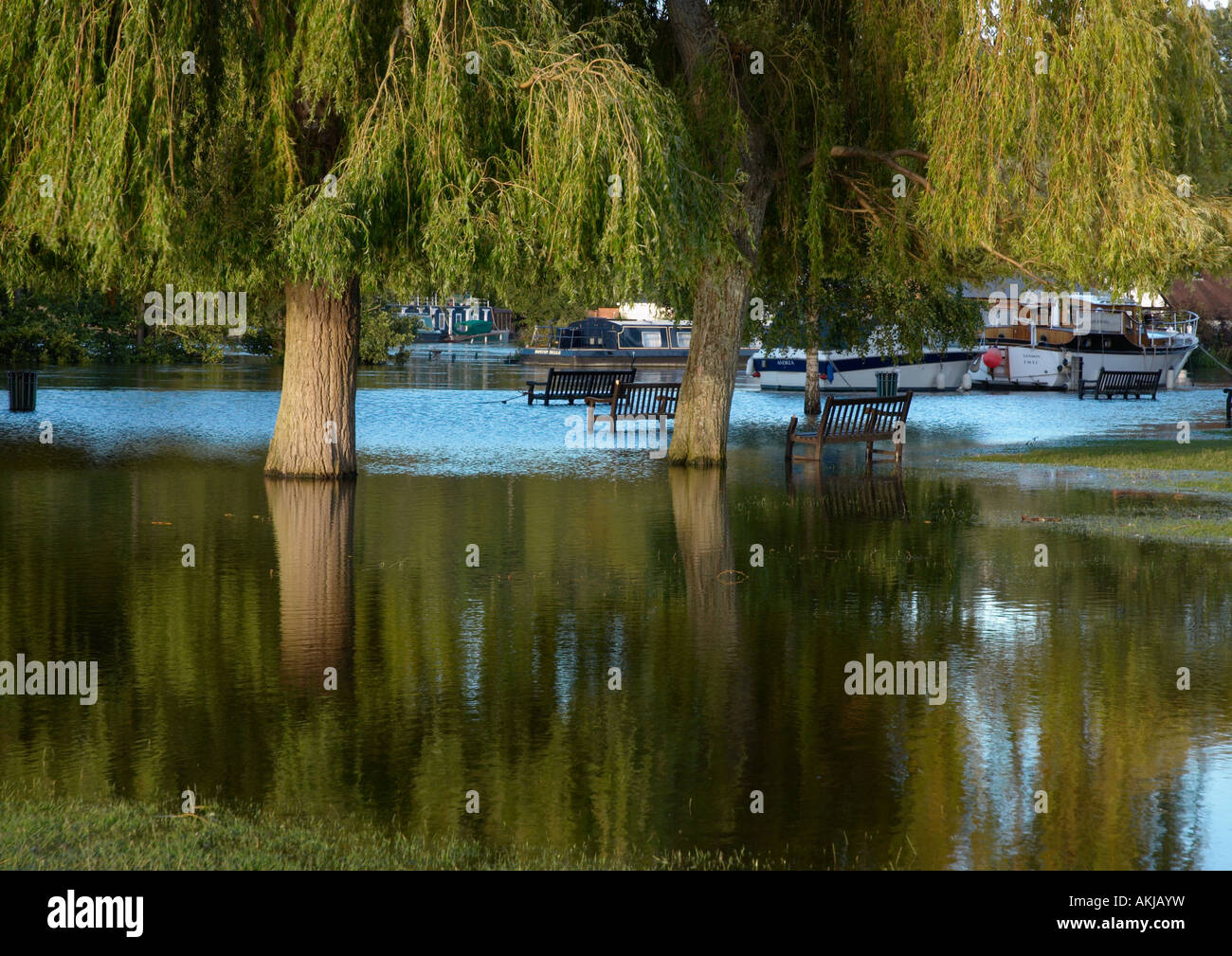 Flooding in Henley upon Thames, Oxfordshire, England during the summer of 2007. Stock Photo