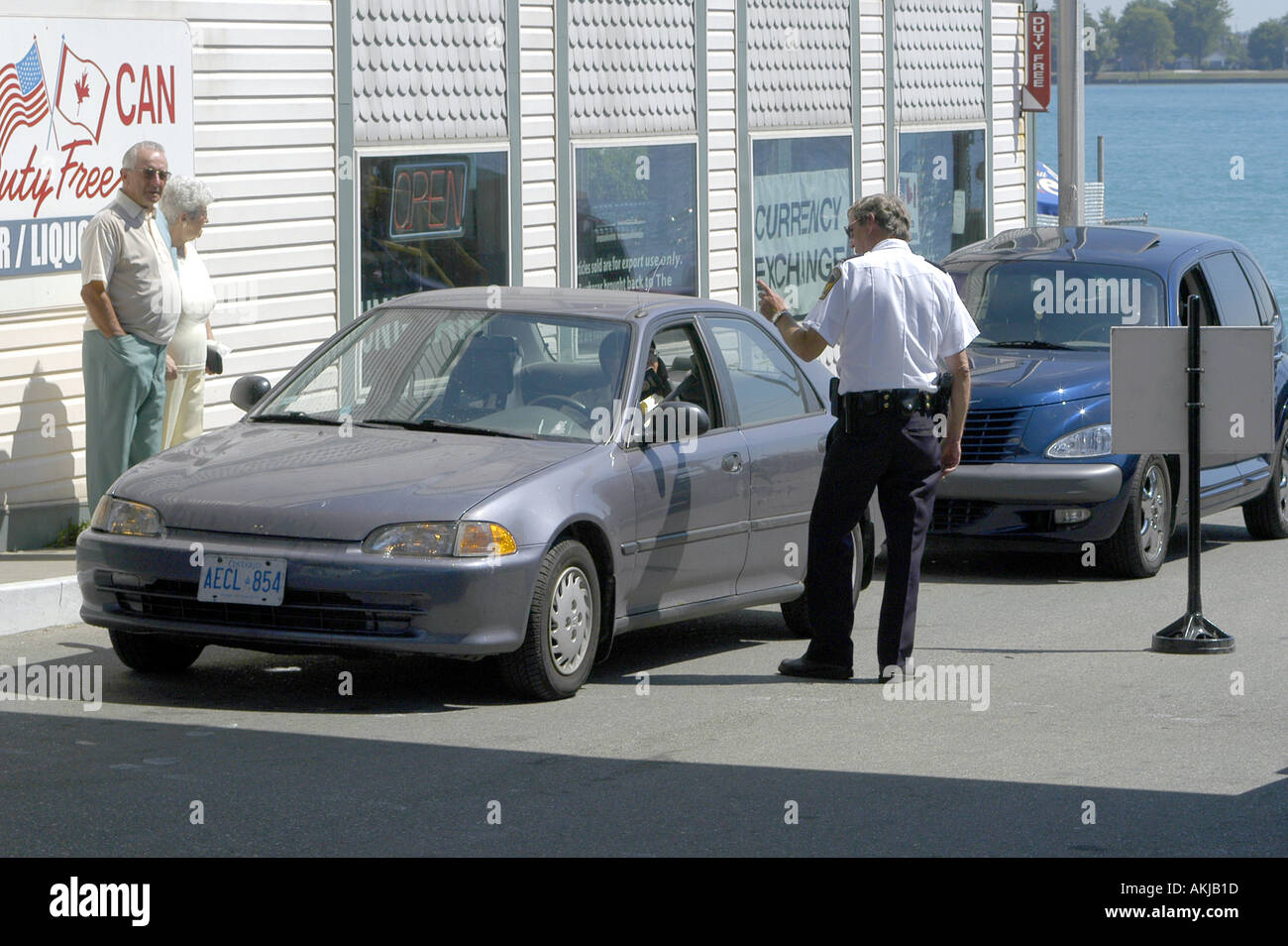 Customs officer canada hi-res stock photography and images - Alamy