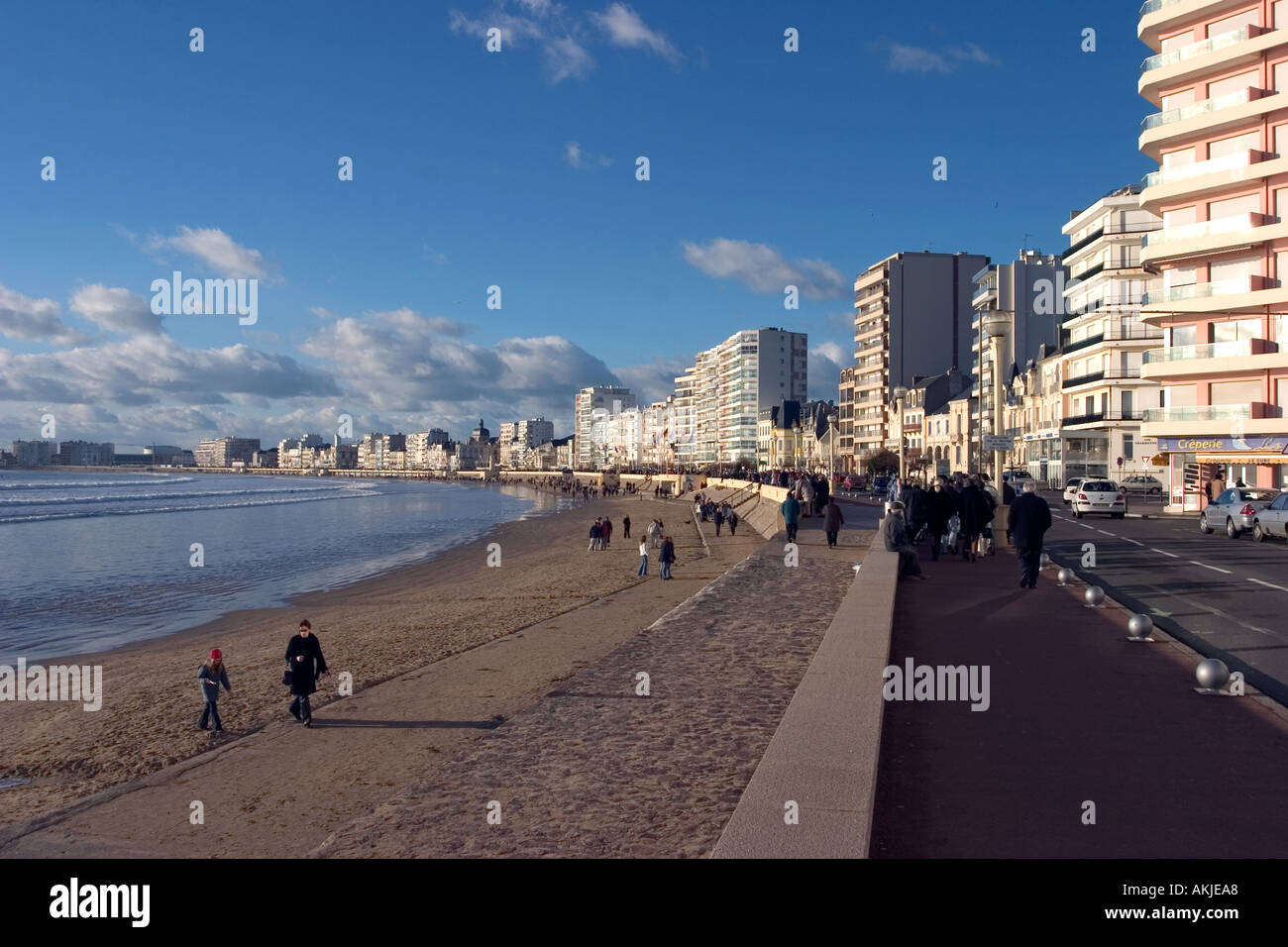 Les sables d olonne beach in winter Stock Photo - Alamy