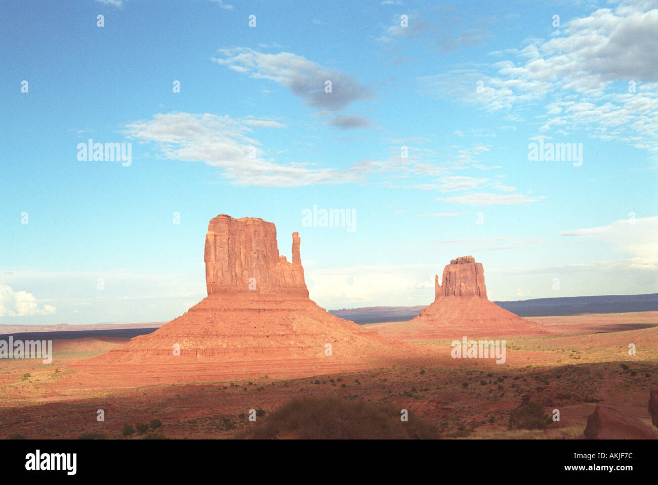 Left Mitten Left and right mitten hi-res stock photography and images - Alamy