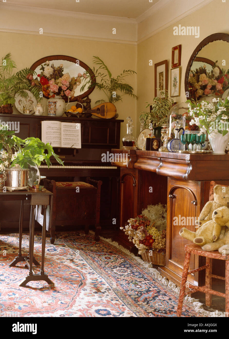 Piano sideboard deals