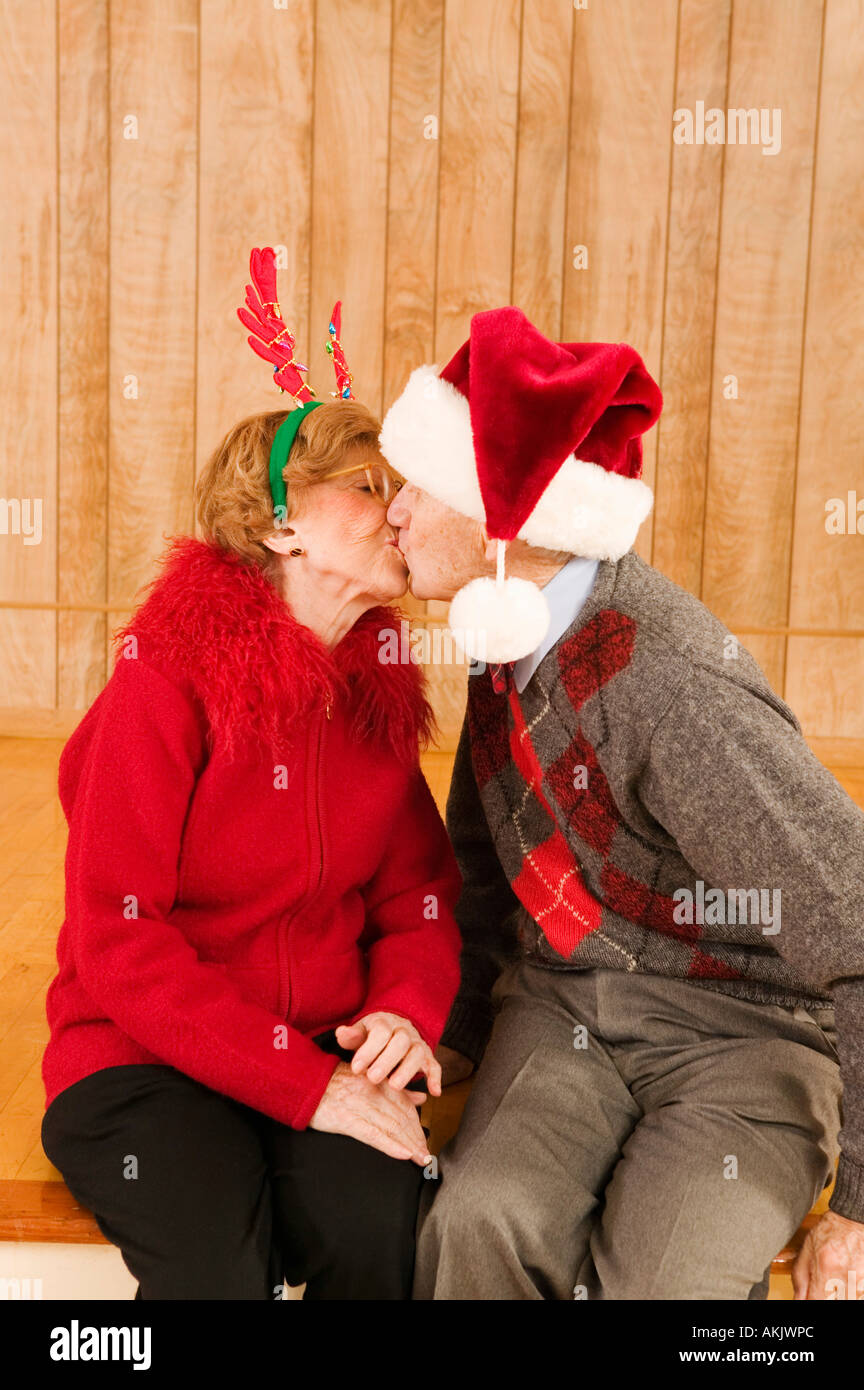 Old couple kissing funny hi-res stock photography and images - Alamy