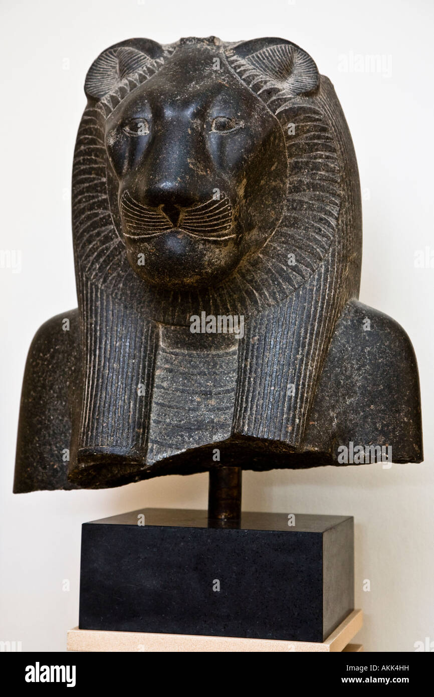War goddess hi-res stock photography and images - Alamy
