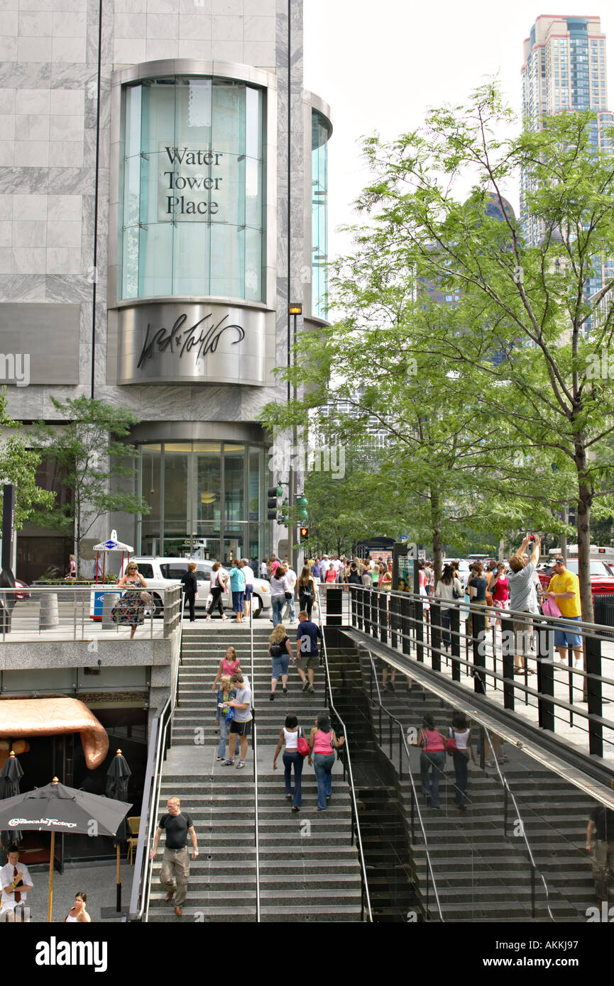 STREET SCENE Chicago Illinois Water Tower Place indoor mall steps to Stock Photo 4904598 Alamy